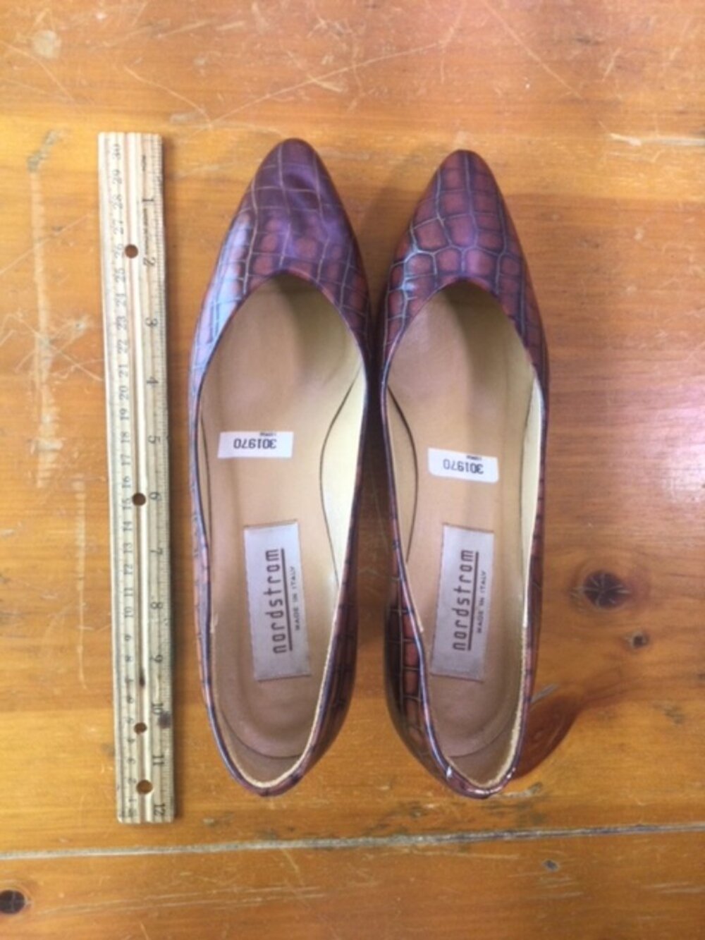 Nordstrom Made in Italy Burgundy/Wine Croc Embossed Pumps Women's 7.5N